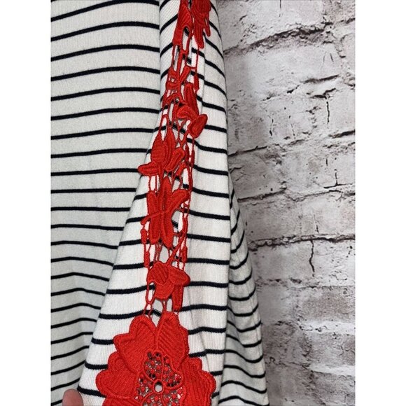 Lane Bryant Stripe 3/4 Sleeve Sweater Tunic Floral Red Lace Sleeve 14/16 - Picture 2 of 4